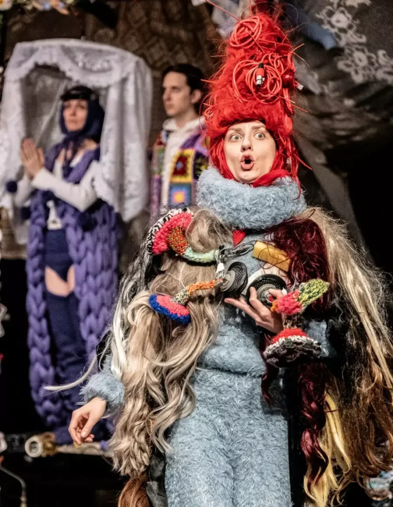 Reż. Weronika Szczawińska